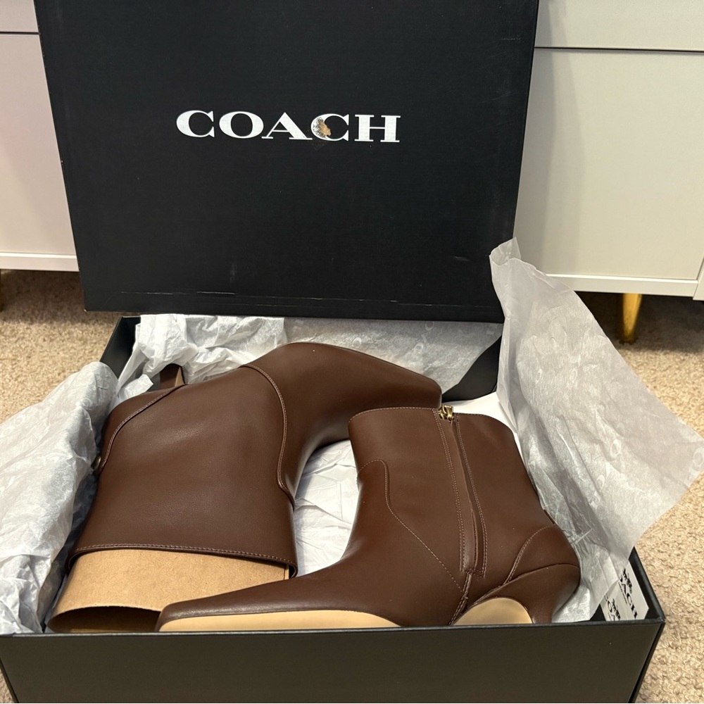 Coach Sculpted C Kitten Heel Leather Ankle Booties Maple Brown 8.5 NIB $275 - Picture 13 of 15